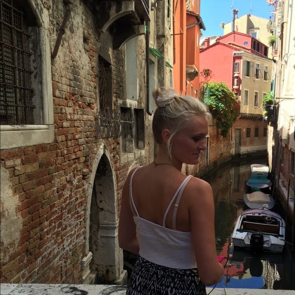 Meet Your Posher, Lisa! - Picture 8 of 8